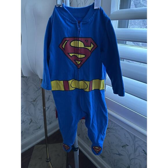 DC Comics Superman Costume 9 Months Halloween Zip Up One Piece with Cape - Picture 1 of 4